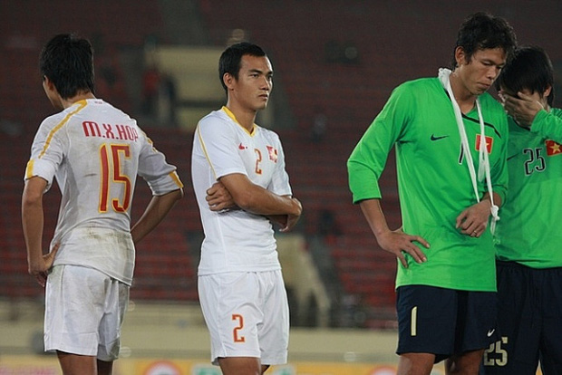 Tròn 10 năm HLV trưởng U23 Việt Nam bóp cổ thủ môn ở chung kết SEA Games: Khoảnh khắc ám ảnh vẫn chưa có lời giải - Ảnh 3.