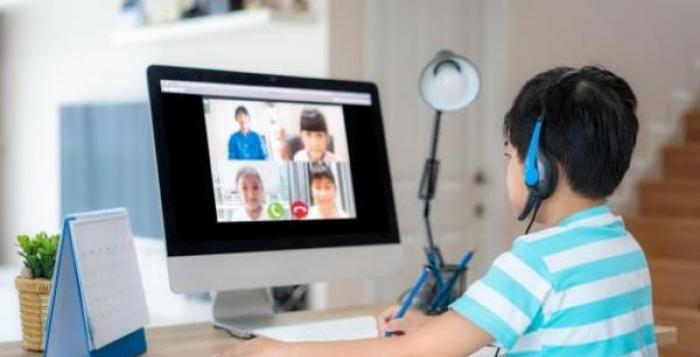 Bộ Giáo dục & Đào tạo nói gì về việc học sinh lớp 1 học online?